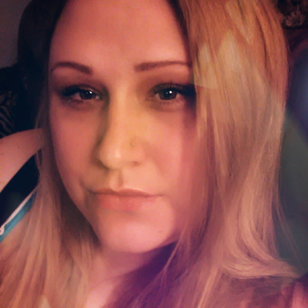 Meet your Posher, Laci